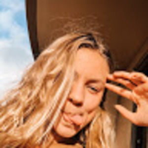 Meet your Posher, Molly